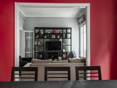 RETASADO Vista a Plaza Vicente López  Reciclado 5 ambientes  Recoleta