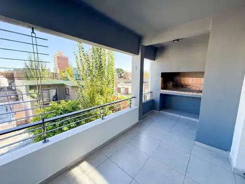 DEPARTAMENTO DE 2 DORMITORIOS VENTA BALCON CON PARRILLERO Y TERRAZA REP. DE LA SEXTA ROSARIO