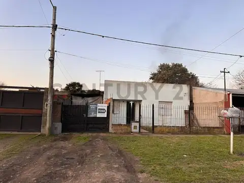 Venta de dos casas en La Plata