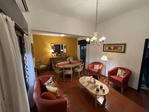 Casa en Villa Cabrera - Pozo y Silva al 1900