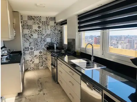 Departamento 4 ambientes con 5 baños