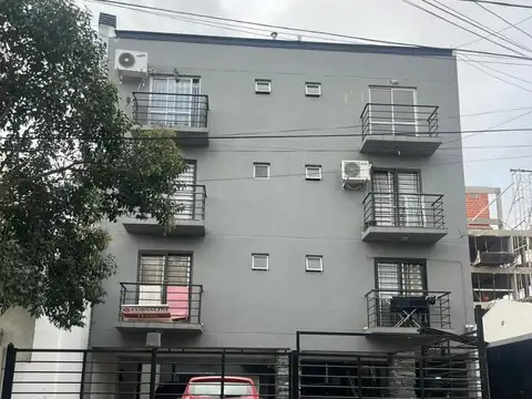 Departamento 2 ambientes castelar sur