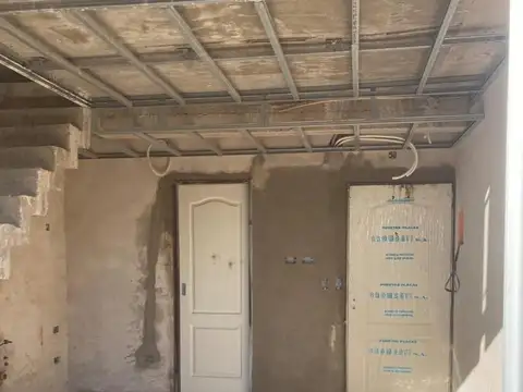 Depto Tipo Casa en Venta al Oeste