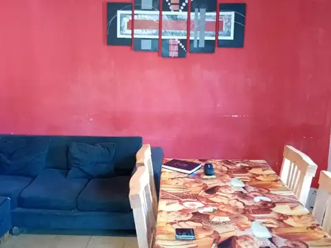 Casa 4 ambientes con 1 baño