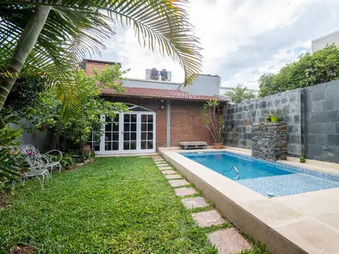 Casa 4 dormitorios con piscina y quincho en Fomento 9 de Julio