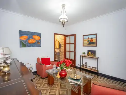 Casa en Venta con 1 cochera