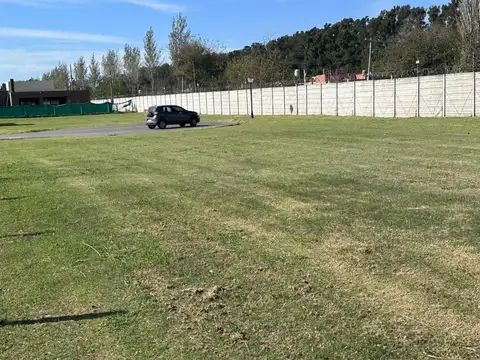 Terreno en Venta en Prados del Oeste, USD 44.000