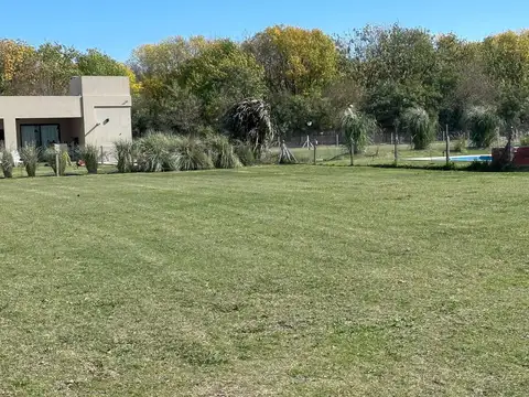 Terreno en Venta en Prados del Oeste, USD 44.000