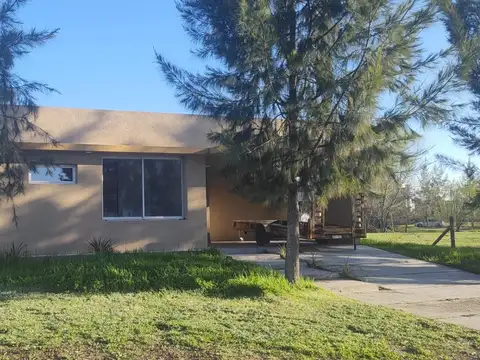 BCF. Casa con patio interno Naudir