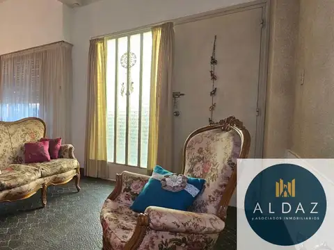 Casa en venta c/ cochera en Punta Alta