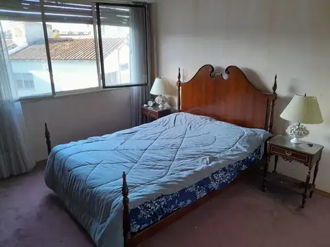 EN UNA EXCELENTE ZONA RESIDENCIAL Y AUN PASO DE LA ESTACIÓN Y DEL CENTRO COMERCIAL.