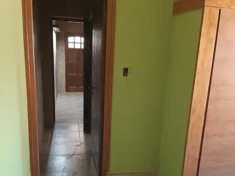 Casa 4 ambientes con 1 baño