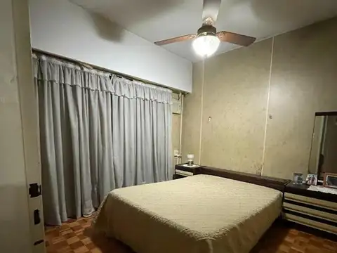 Depto Tipo Casa en Venta 50 años