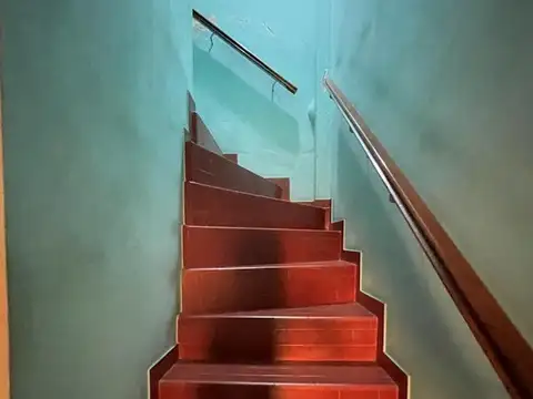 Depto Tipo Casa 4 ambientes con 2 baños