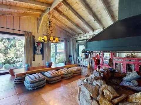 Casa 7 ambientes con 4 baños