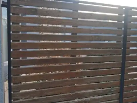 Casa 5 ambientes con 1 baño