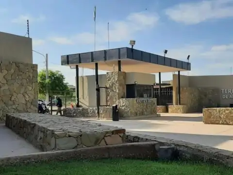 Vendo Lote en Barrio Terruños de Araoz III