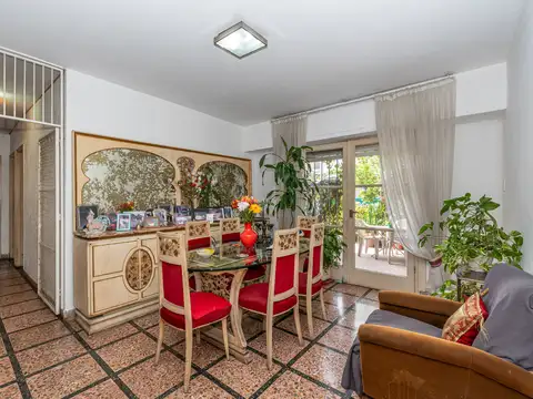 Depto Tipo Casa en Venta 40 años