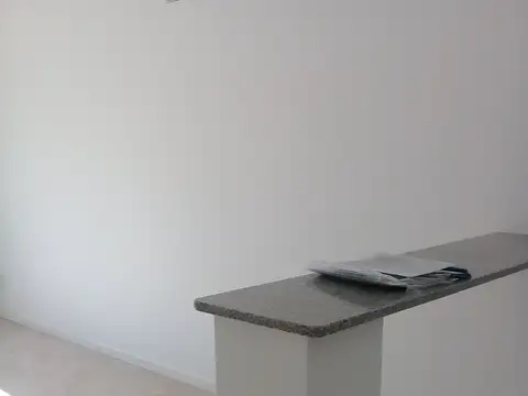 Depto Tipo Casa en Venta en Castelar Norte, USD 80.000