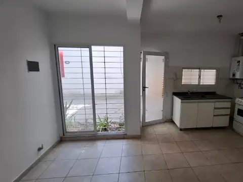 Depto Tipo Casa en Venta en Echesortu, USD 34.900
