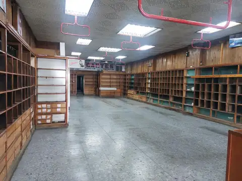 Local en Venta Via Pública