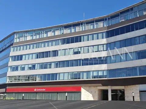 Oficina en Alquiler con 1 cochera