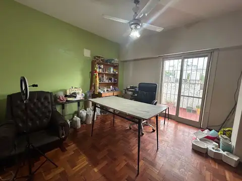 CASA CON 4 DORMITORIOS EN RAMOS MEJIA