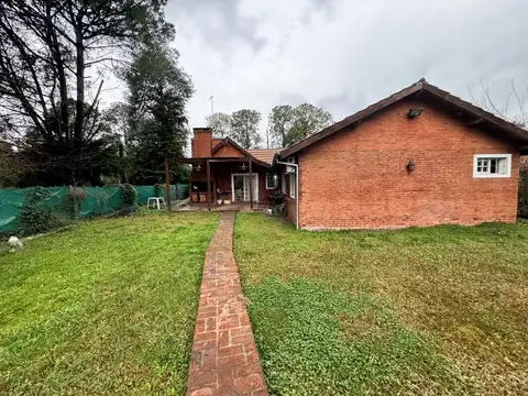 Casa 4 ambientes con 3 baños