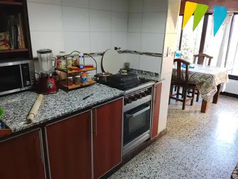 Casa Chalet 4 Ambientes en Venta - Castelar Sur