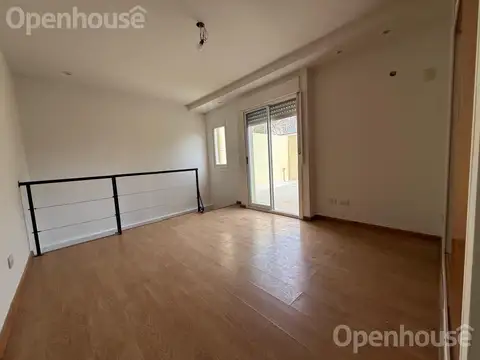 Depto Tipo Casa en Venta 1 año