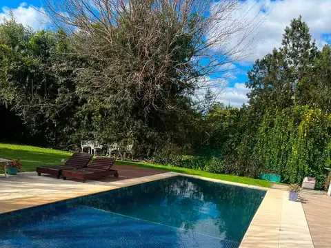 Casa 4 ambientes con 3 baños