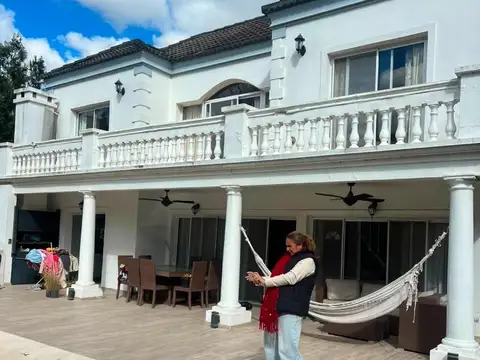 Casa en Alquiler en El Lucero, USD 1.950
