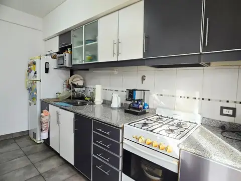 Juan B. Ambrosetti 800