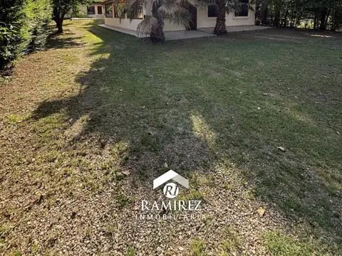 CASA + 2 DEPTOS. B° PLAYA GRANDE - VILLA DEL DIQUE