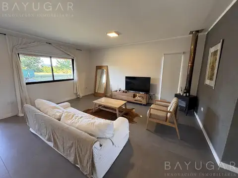Casa 3 ambientes con 2 baños