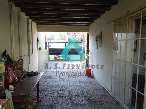 CASA EXCELENTE ZONA