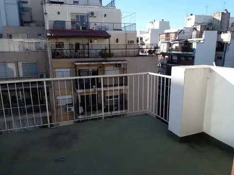 Disponible desde 1/06/26 Amplio departamento de 3 ambientes de 68 metros cubiertos con Triple Balcón Terraza de 43 metros