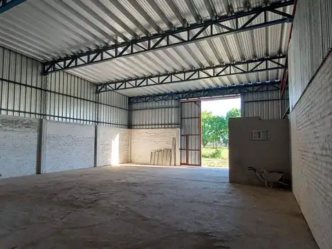 Galpón 10x15mts, con baño y oficina, Monte Vera