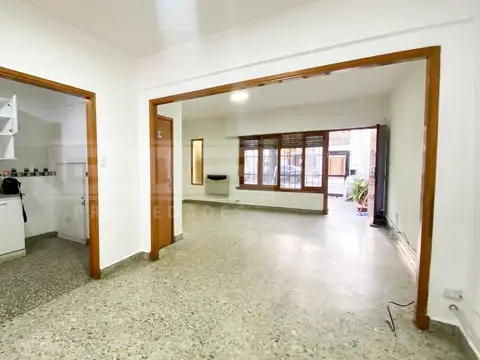 Casa en Alquiler en Villa Adelina, $ 2.100.000
