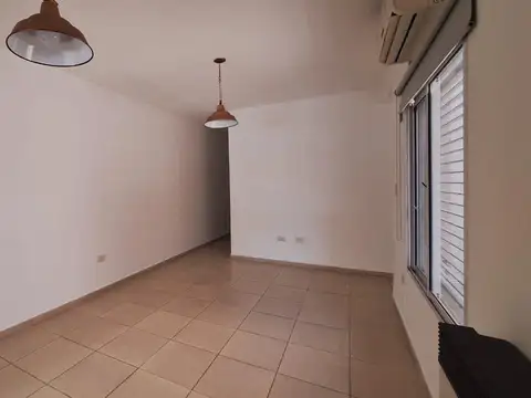 Guillermo Bejarano y URQUIZA 23