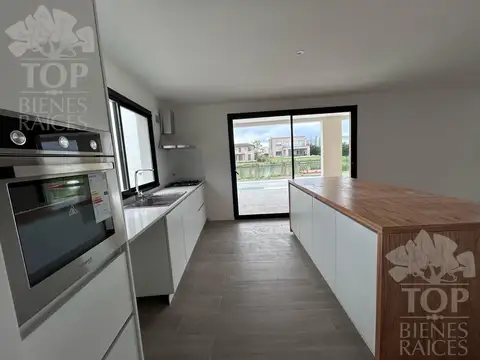 Casa en Venta al Noroeste