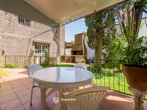 VENTA - Casa 3 dormitorios, con jardín y parrillero   local - Barrio, La Florida, Rosario.
