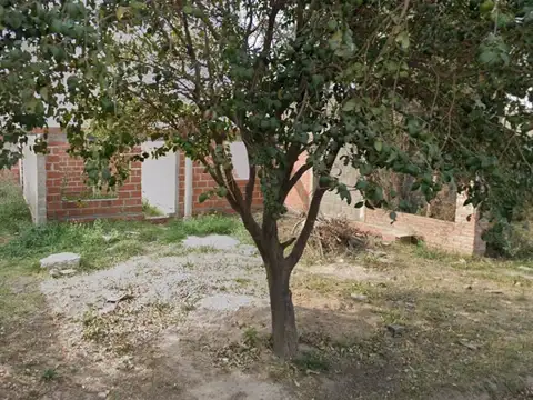 Casa 2 ambientes con 1 baño