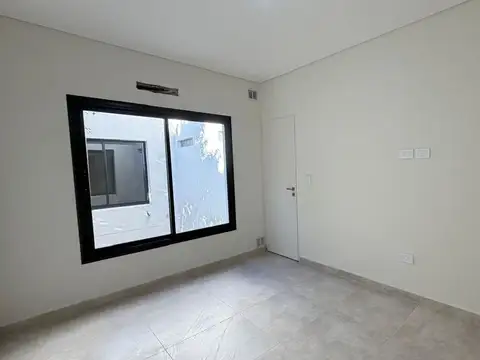 Depto Tipo Casa 2 ambientes con 1 baño