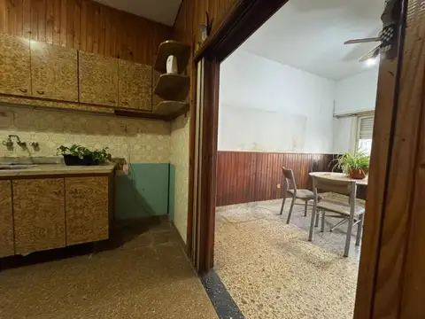 Casa 3 ambientes con 1 baño