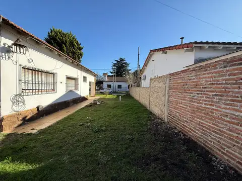 DOS CASAS EN MISMO LOTE A LA VENTA EN R. CALZADA
