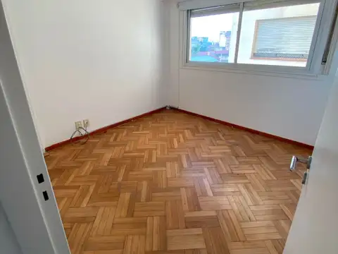 Departamento en Venta en Villa General Mitre, USD 138.000