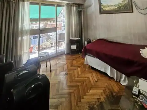 Avenida Díaz Vélez 3700 , Piso 1