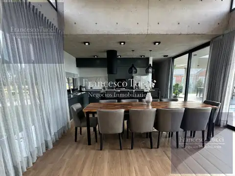 Casa en Venta 1 año