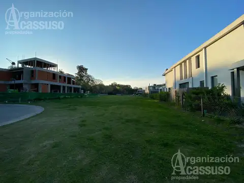 Terreno en Venta 34  mts Fondo